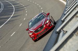Mazda представила новую электронную систему G-Vectoring Control